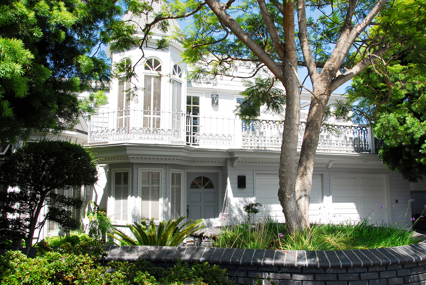 Amazing Hill House for Rent